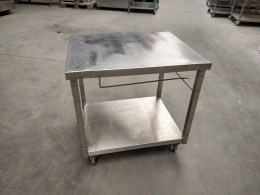 Mobile s/s work table